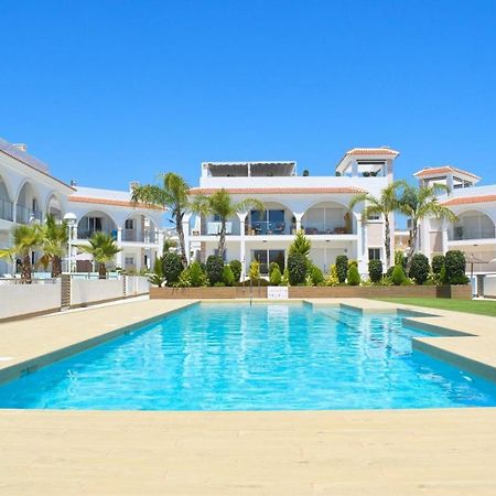 New Build Apartment On Beautiful Modern Complex Рохалес Экстерьер фото
