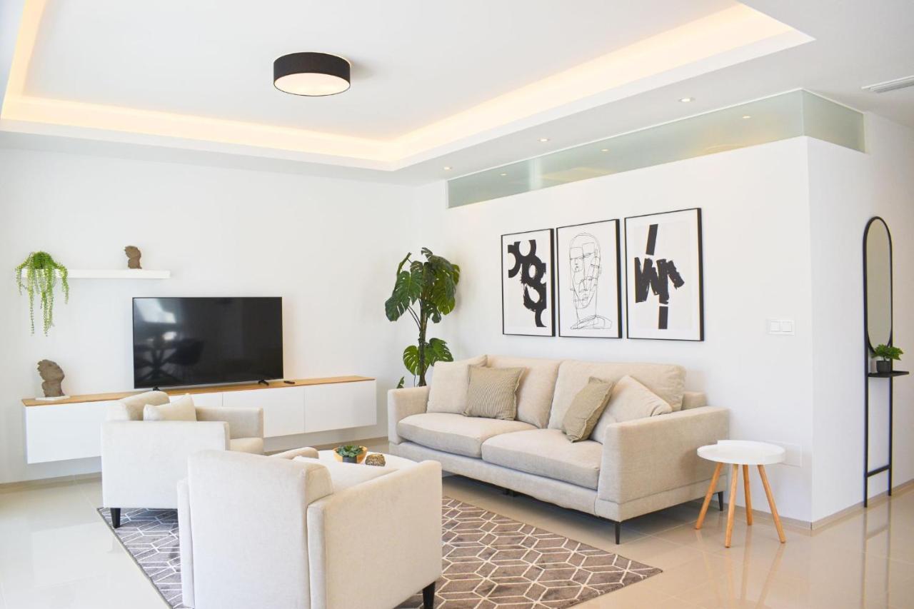 New Build Apartment On Beautiful Modern Complex Рохалес Экстерьер фото